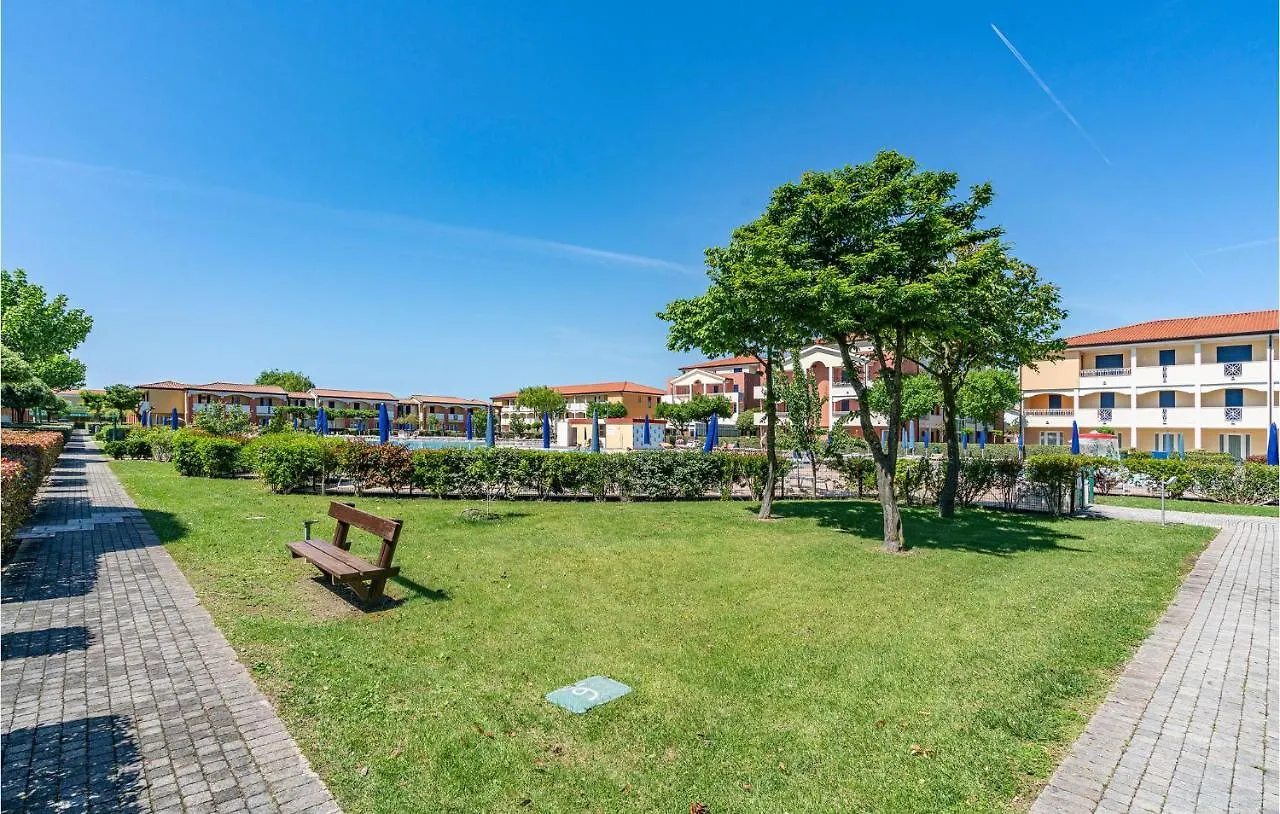 Ai Pini-Villa Duna Verde 0*,  Italy